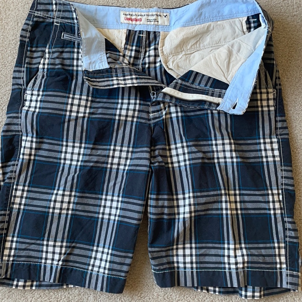 American Eagle men’s long board shorts